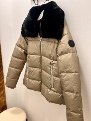 Chaqueta Axia